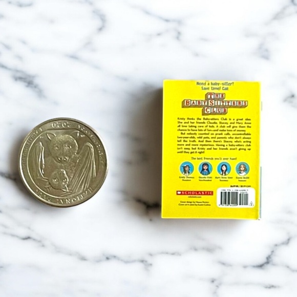 Mini Brands Book The Babysitters Club - Picture 2 of 2